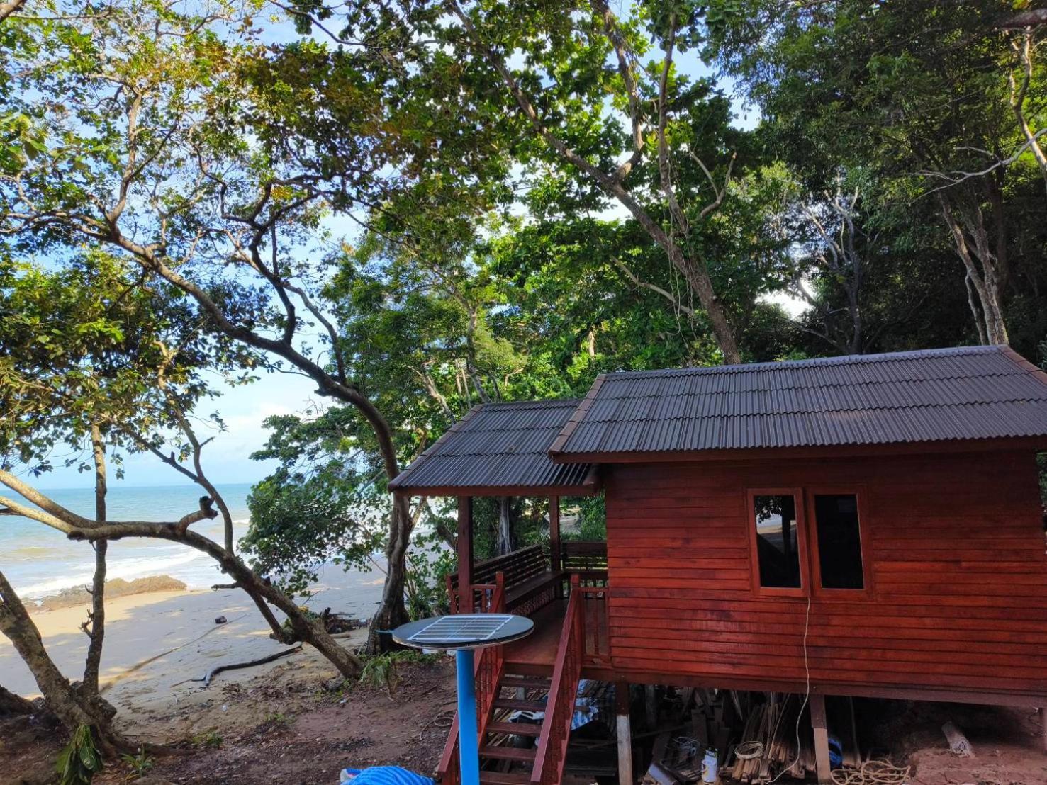 Kohjum Seafront Resort Koh Jum Exterior foto